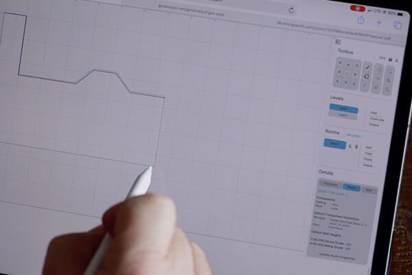 Home 9 Customer using Enersketch Pro on an Ipad