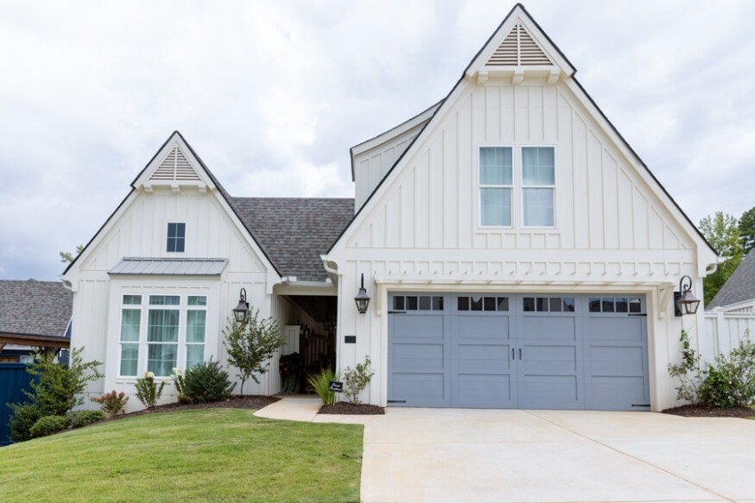Mid-Century Abode 12 front Mid-Century Abode