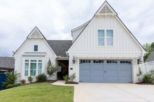 Applications 9 front Applications